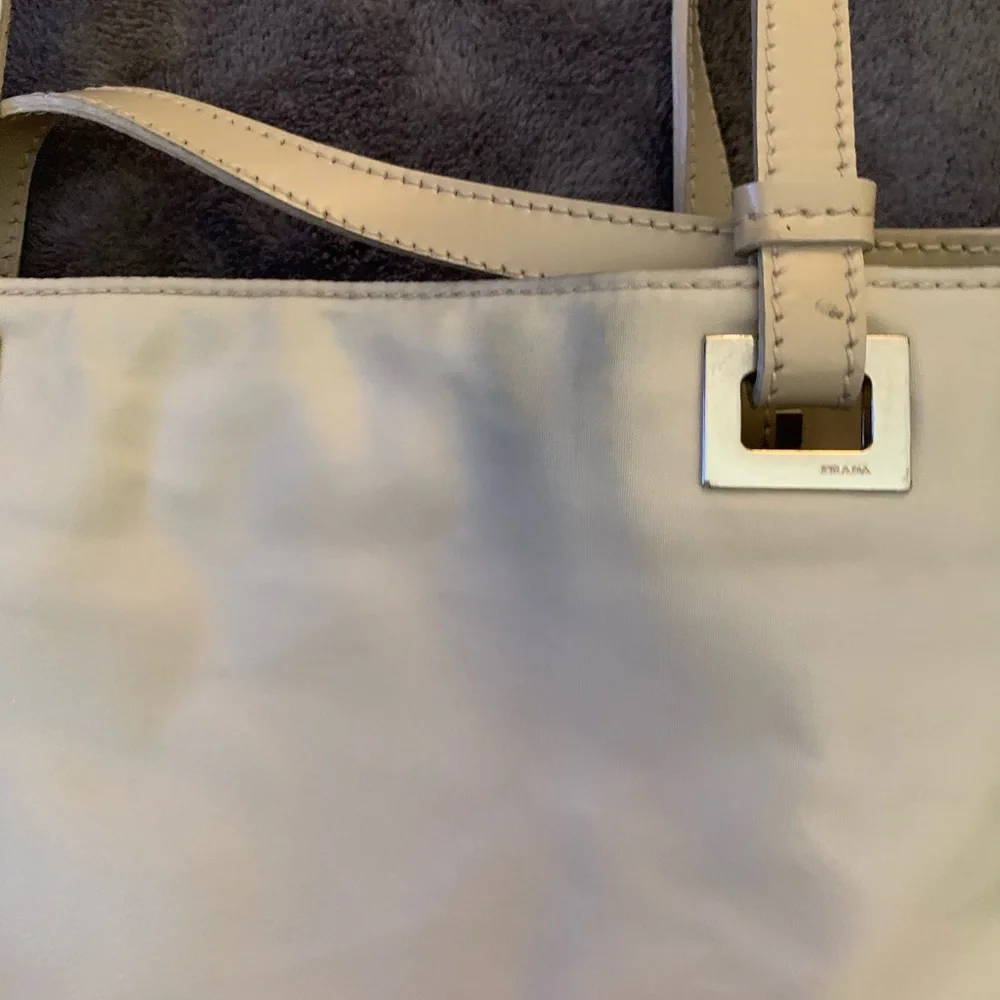 Auth Cream Prada medium shoulder bag - Picture 3 of 13